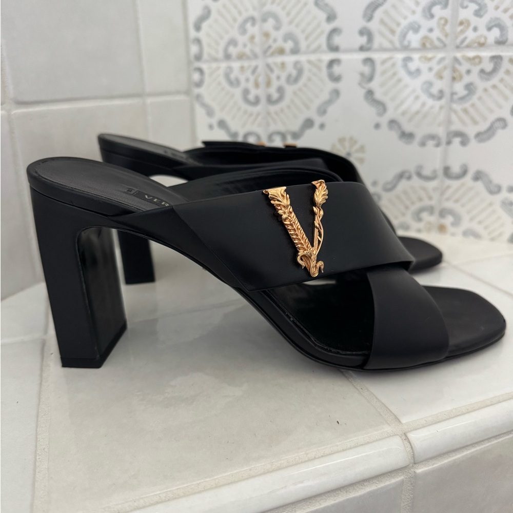 Versace Vertus Black Leather Sandals